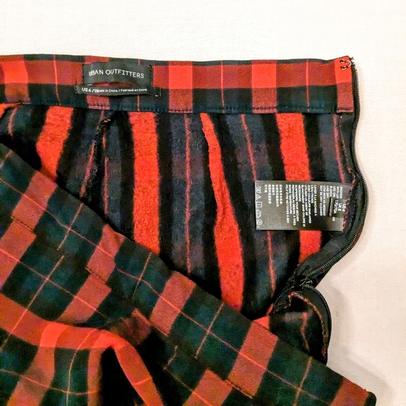 FINAL DAYS $5 Urban Outfitters Plaid Skinny Flair Pants - CLOSET CLOSING - Picture 10 of 10